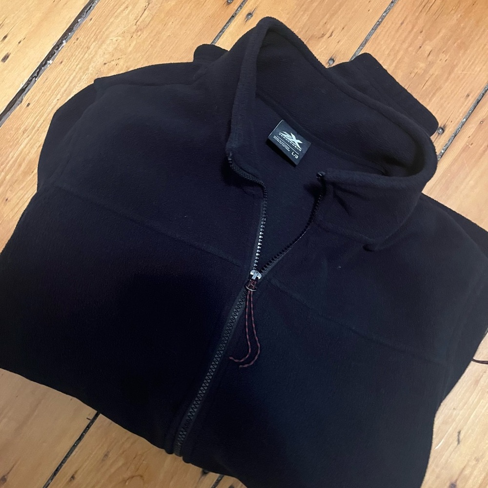 Men's Black Fleece ~ Zip Down front ~ NEW Condition ~ LARGE